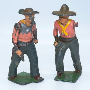 Set of 2 Vintage Britains Mini Cast Metal Cowboys One With Movable Arm One Missing Arm, Model Train Figures