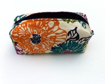 Pochette cosmetica, astuccio per matite, astuccio cosmetico a forma di fiore