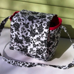 Black White Floral Insulated Lunch Tote, Cotton School Bag, Work Bag image 4