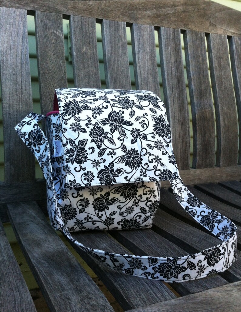 Black White Floral Insulated Lunch Tote, Cotton School Bag, Work Bag image 3
