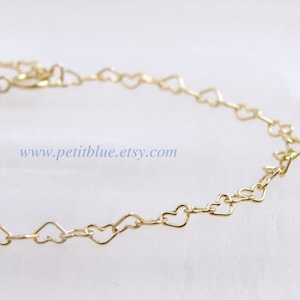 Small Heart Chain Bracelet ~ Adjustable Heart Bracelet with Birthstone ~ Dainty Heart Link Bracelet ~ Gift for Her ~ Bridesmaid Gift