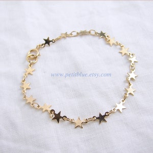 Star Bracelet ~ Small Gold Star ~ Celestial Jewelry ~ Twinkle Little Stars ~ Dainty Star ~ Gift for Her ~ Gift for Niece ~ Gift for Sister