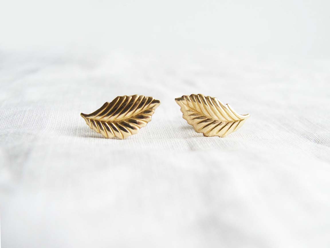 Small leaf deals earrings