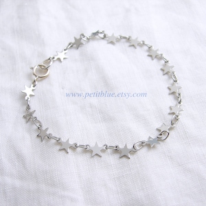 Silver Star Bracelet ~ Celestial Jewelry ~ Twinkle Little Stars ~ Dainty Star ~ Small Star ~ Gift for Her ~ Gift for Niece ~ Gift for Sister