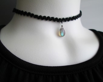 Dainty Labradorite Leather Choker, Green Teal Labradorite, Black Leather Braided Necklace, Labradorite Jewelry, Gift for her