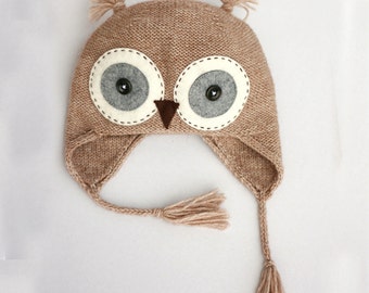 Baby Owl knit hat in beige color, knitted in wool alpaca blend, lightweight and perfect as a photo prop
