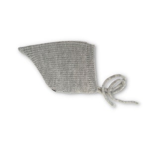 Ready to ship Baby Elf hat in light grey color in 3-6 months size.