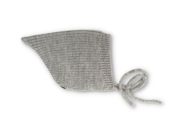 Ready to ship Baby Elf hat in light grey color in 3-6 months size.