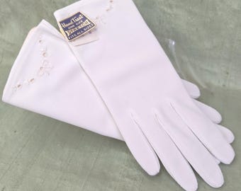 White wrist length women's nylon gloves / vintage, unworn New Old Stock nylon, Medium,