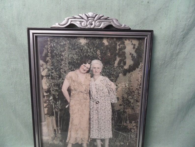 Decorative picture frame in silver and black antique vintage carved wood 8 x 10 with women