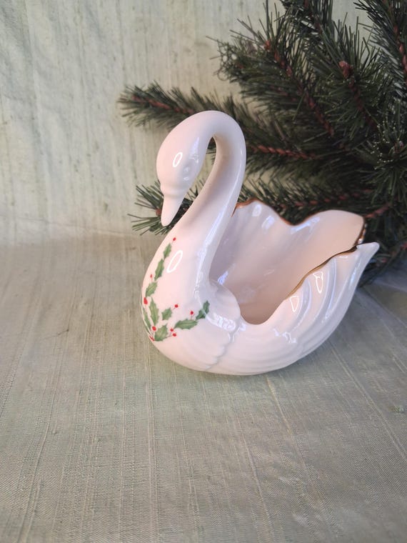 Lenox Christmas Holly Swan Dish / Vintage Trinket or Ring Storage