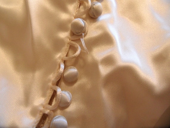 1940's satin and lace wedding dress, long sleeve … - image 8