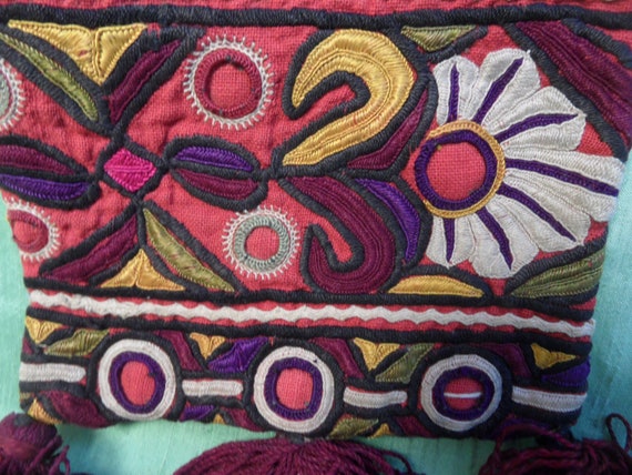 Embroidered hilltribe small handbag / vintage tri… - image 8