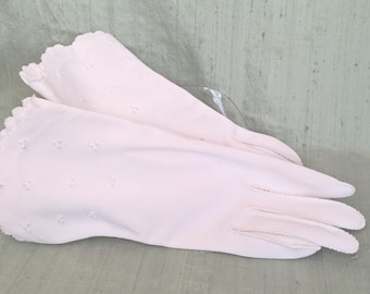 Wrist length white cotton gloves / vintage