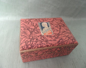 Tut Fleurs unused powder box / vintage unopened vanity Lothaire Tre-Lis face powder / Egyptian Art Deco vanity