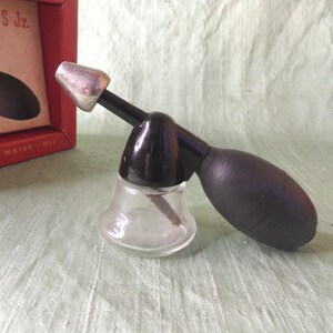 DeVilbiss Jr. Atomizer No. 182 in original box / vintage