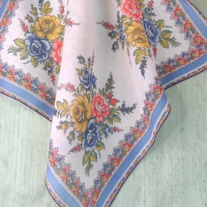 Blue floral handkerchief / vintage cotton hankie