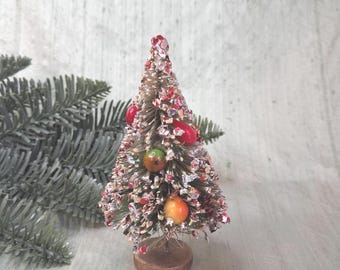 Small fruit bottle brush tree / 4" vintage green Christmas holiday