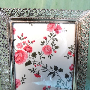 Filigree standing metal picture frame / vintage 4.5&quot; x 6.5&quot; image, goldtone embossed picture frame