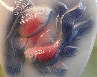 金魚の絵柄の花瓶 金魚の絵柄の花瓶 fit=scale-down,w=1200