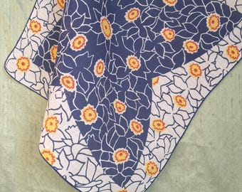 Navy blue floral handkerchief / vintage daffodil hankie