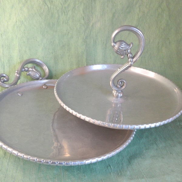 2 pc aluminum serving set / vintage hammered aluminum Farberware stacking dishes, mid century retro serving