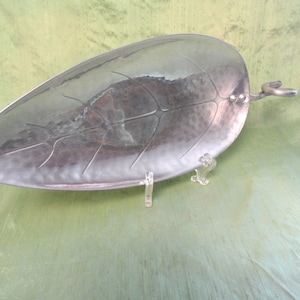 Aluminum leaf tray / vintage hammered aluminum Buenilum 11.25&quot; mid century retro serving