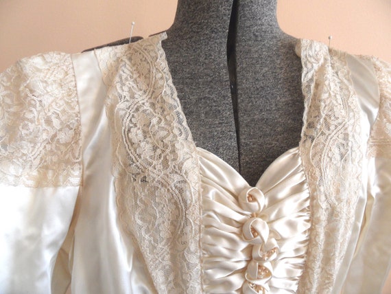 1940's satin and lace wedding dress, long sleeve … - image 2