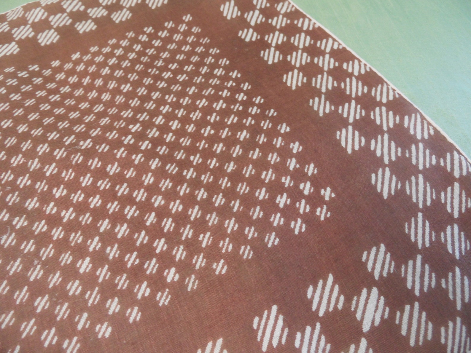 Braunes und weißes modernes Taschentuch / vintage | Etsy