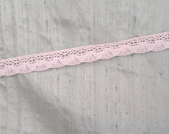 11.5 yards of off-white cotton scalloped trim / vintage 7/8" lace edging