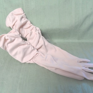 Beige ruched women&#39;s gloves /  vintage mid length Fownes nylon gloves  6   1/2