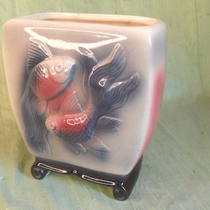 Fish vase / vintage ceramic goldish or koi vase in pink and grey