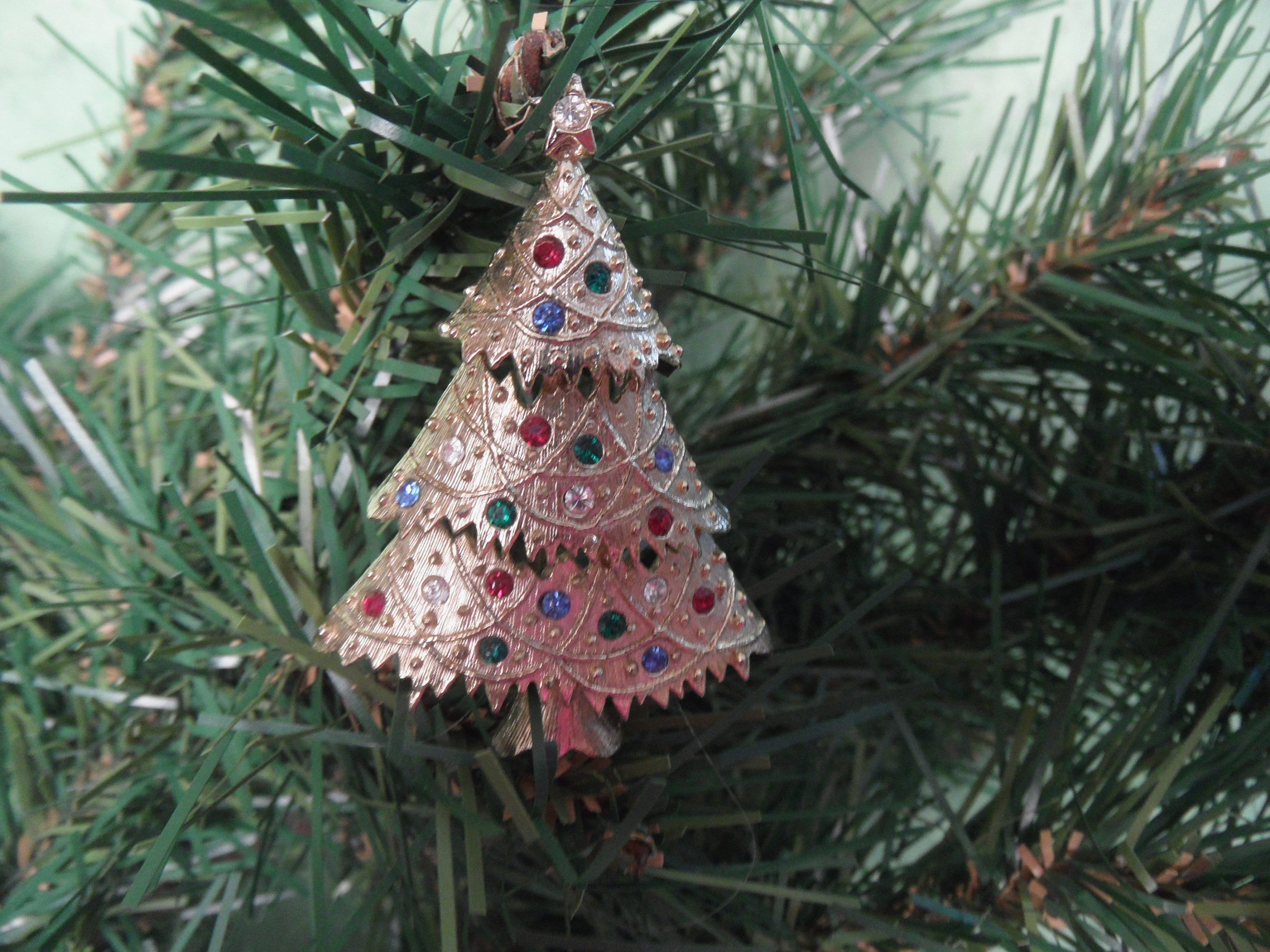 Eisenberg Ice Christmas Tree Brooch / Vintage Jeweled Tiered Tree