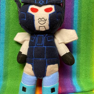TF Lost Light MTMTE Plüschtier BittyBot OverLORD von Mythfits