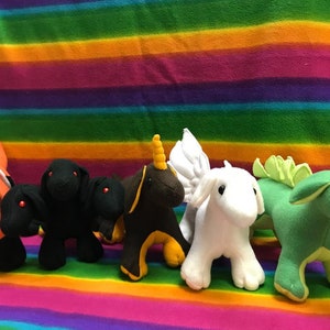 Dachshund Dachs-icorn Dachs-asus Dachs-icornasus Dach-cerberus Dachs-asaurus Foxhund Myth Fleece Plush Plushie Doll Toy