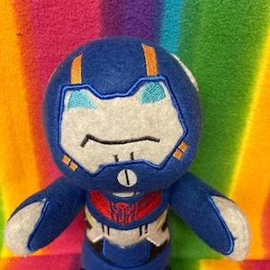 TF:A Peluche animado de peluche BittyBot Sentinel Lockdown Toy Doll Stuffed Animal