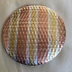 Large Evans sterling silver basket weave design powder compact