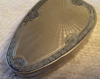 1920's Art Deco Woodworth Karess arrowhead compact double vanity powder compact