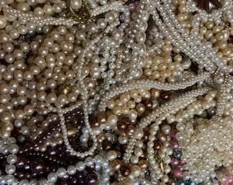 10% code** 1+ lb bulk pearl jewelry mixed lot | WEARABLE | Grab Bag | Costume | Crafters | Crafting | Resell | Vintage to Modern
