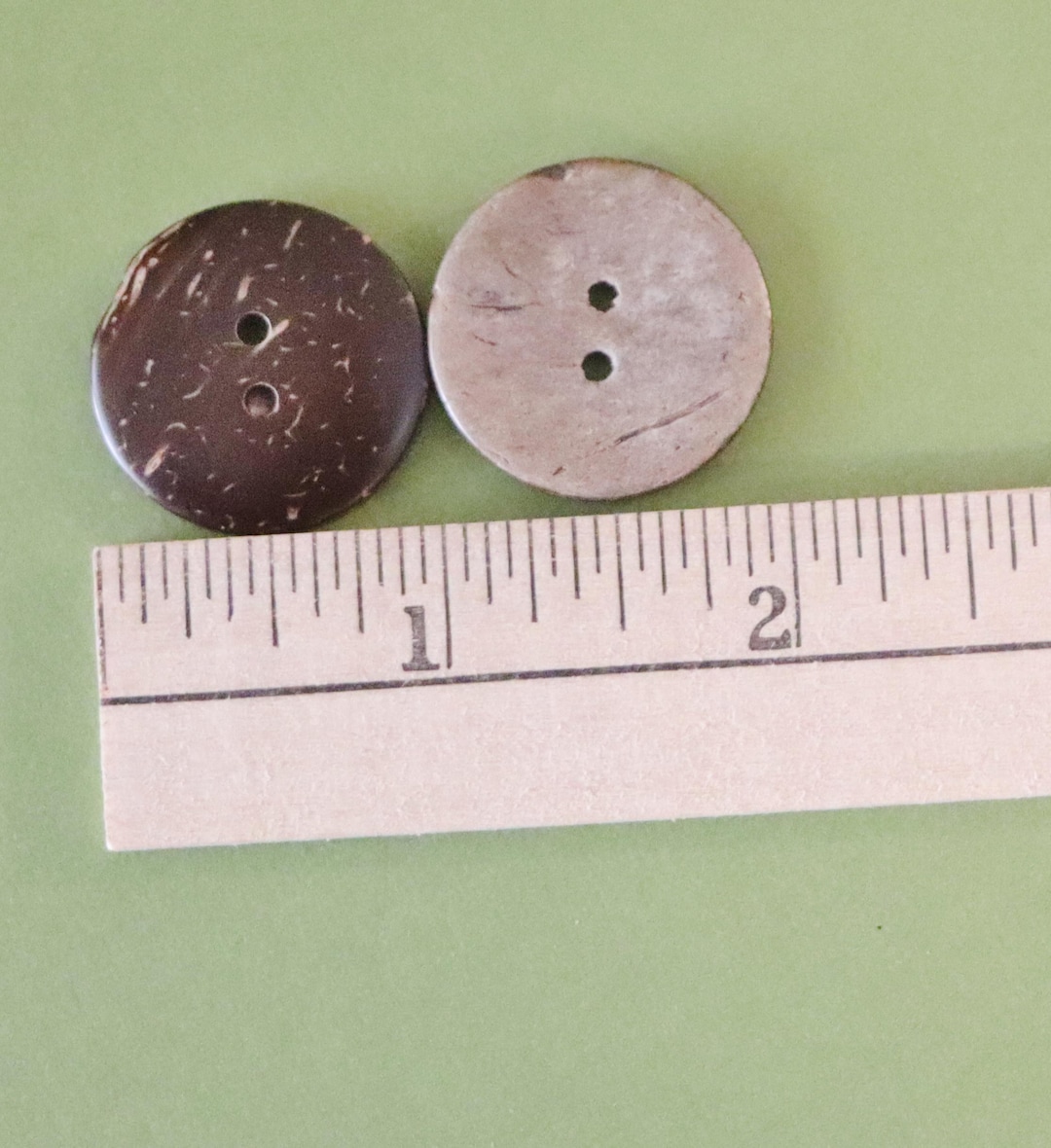 20 Medium Coconut Shell Sewing and Craft Buttons, 25mm / 1 Inch - Etsy