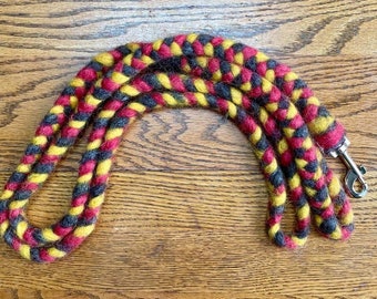 Dog Clip Lead made of 100% Icelandic Wool. 6 foot Leash for Agility Barn Hunt Lure Coursing.