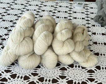Icelandic Sport Weight White Yarn. 100-110 grms (3.5-3.9oz) 14 wpi, approx. 240 yards. Wool from well loved sheep! Humanely Sourced