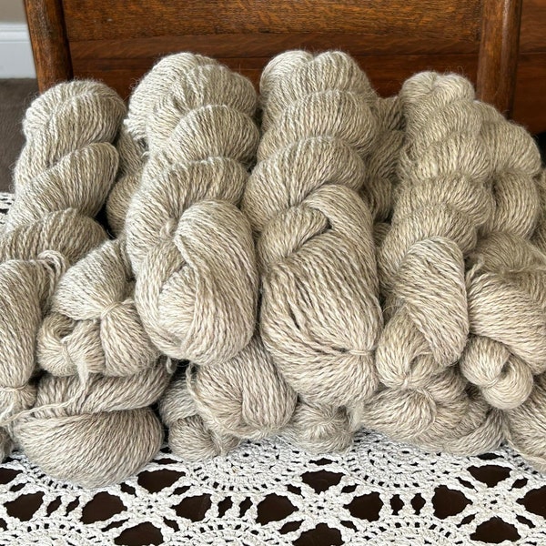 Icelandic Sport Weight Taupe Yarn. 100-110 grms (3.5-3.9oz) 14 wpi, approx. 240 yards. Wool from well loved sheep! Humanely Sourced