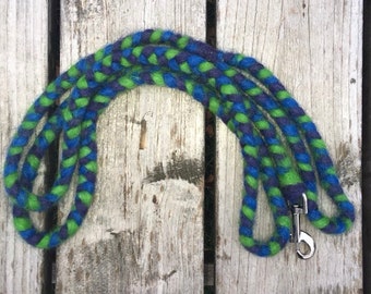 Water Element Dog Clip Lead made of 100% Icelandic Wool. 6 foot Leash for Agility Barn Hunt Lure Coursing.