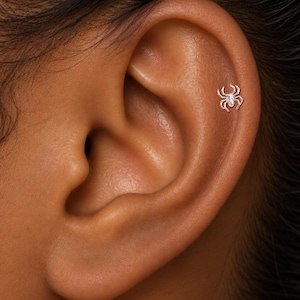 Spider Stud Labret • G23 Titanium Flat Back Earring • Helix Stud • Cartilage Stud • Thread In Stud • Halloween Stud
