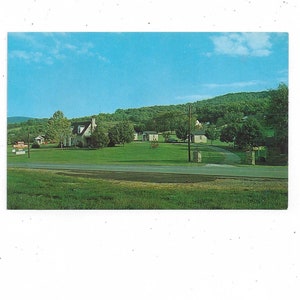 Cartão postal do Hall's Haven Motor Court, Front Royal, Virgínia, não publicado, da década de 1950, John Marshall Highway, lembrança de viagem de meados do século, Upcycle