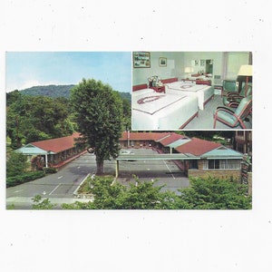 American Court Motel Postcard, Asheville, North Carolina, Unposted, Merrimon Ave. Travel Souvenir, From 1970s, Jack Bowers Photo