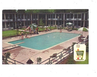 1960s Nashville Postcard of Holiday Inn North, I-65 and Trinity Lane, Tennessee, Posted with 4 & 1 Cent Stamp, Souvenir