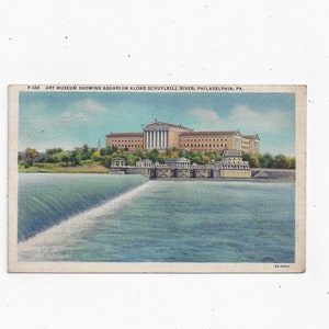 Pocztówka lniana z 1937 r. przedstawiająca Muzeum Sztuki, Akwarium, Rzeka Schuylkill, Filadelfia, Pensylwania, wysłana ze znaczkiem 1 centa, z wiadomością,
