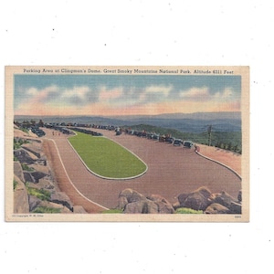Carte postale en lin des années 1930-40 du dôme de Clingman, parc national des Great Smoky Mountains, altitude 6311 pieds, au-dessus des nuages, non posté